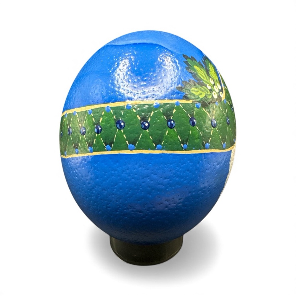 Vintage Handpainted Santa Ostrich Egg Vintage Handpainted Christmas Ostrich Egg - Picture 4 of 5